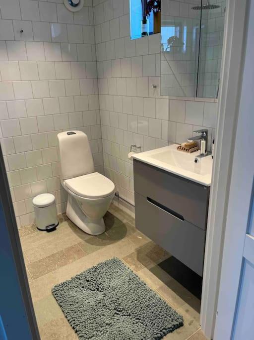 Villa Mini House à Gribbylund Extérieur photo