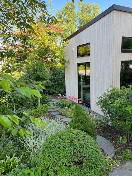 Villa Mini House à Gribbylund Extérieur photo